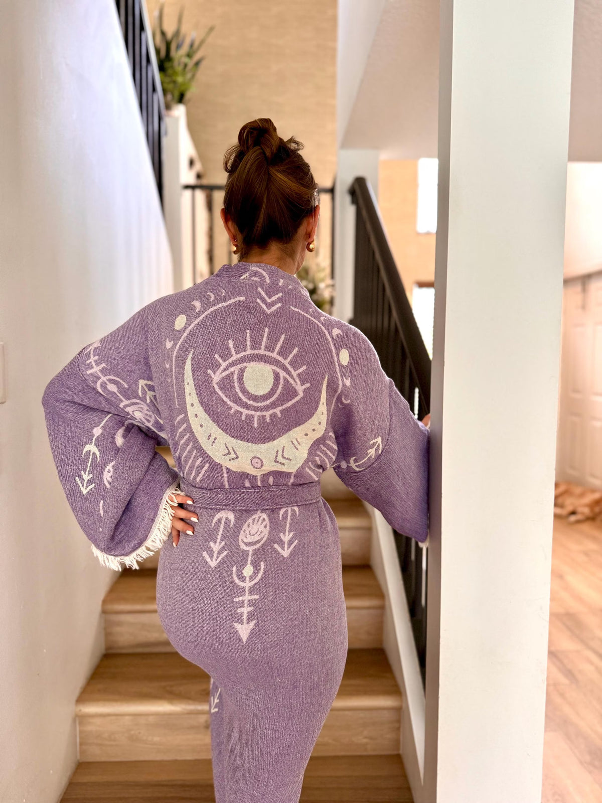Soft Woven Cotton Robe in Arrow Design Detail Shot — Handcrafted in Turkey by Vleyn