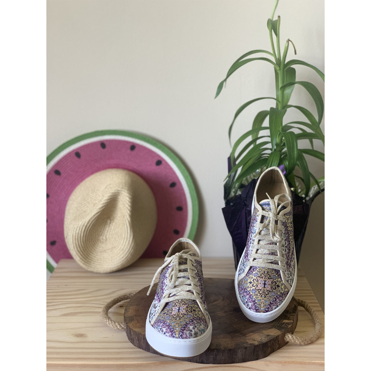 Purple Sporty Sneakers - Vleyn