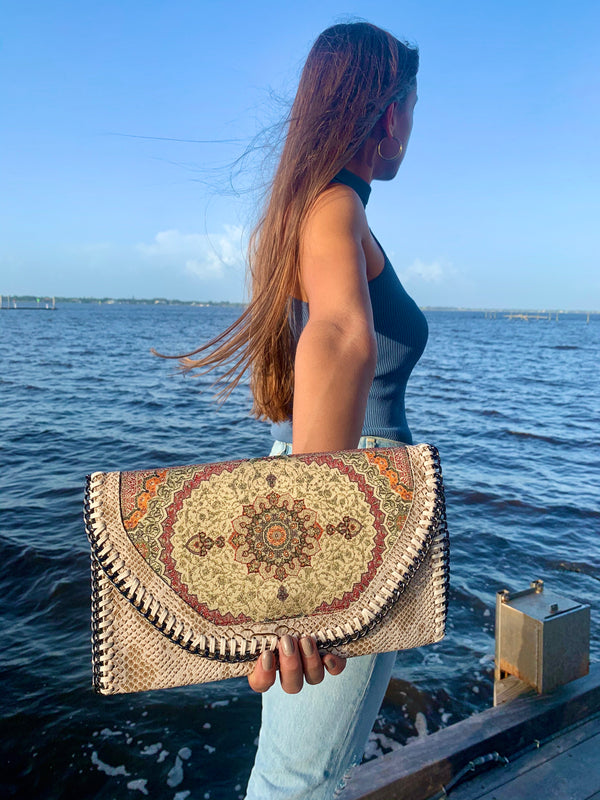 Rose Gold Elia Clutch - Vleyn