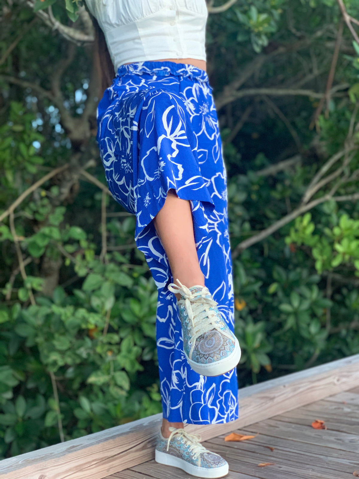 Blue Sporty Sneakers - Vleyn