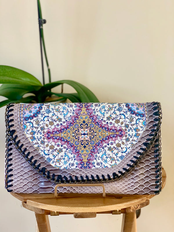 Purple Elia Clutch - Vleyn