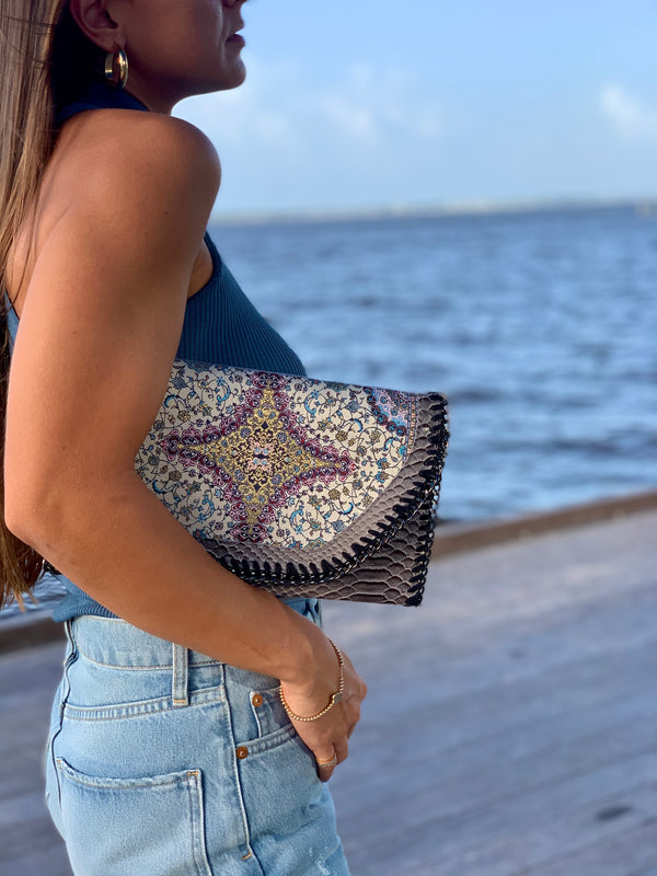 Purple Elia Clutch - Vleyn